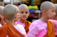Little nuns at Shwedagon
