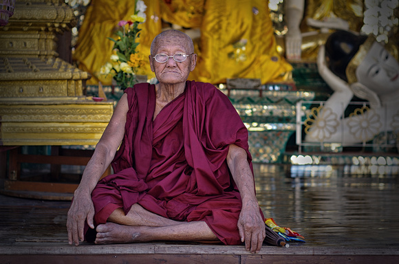 Old Monk at Shwedagon