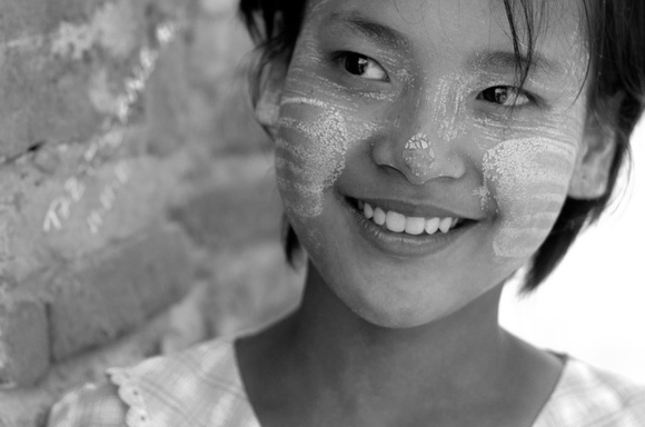 Burmese girl from Bagan (Hnin Hnin)